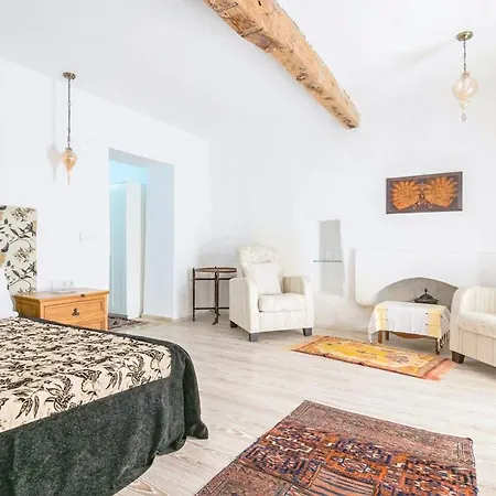 Sleeps 8 Pool Air Con Wifi * Keciler